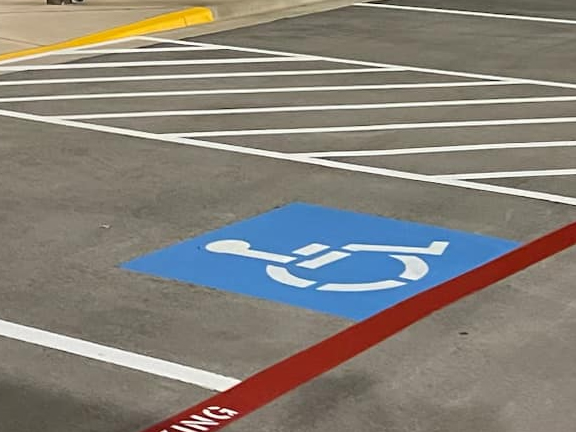 Handicap Parking Lot Striping Arlington, Texas