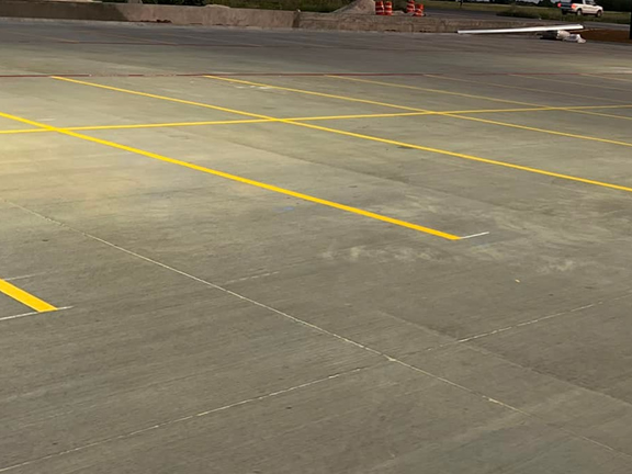 Parking Lot Striping Yellow Lines In Parking Lot