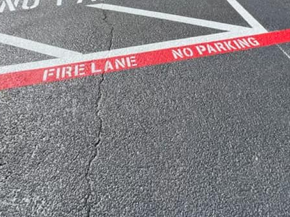 Fire Lane No Parking Striping Leesburg, Florida