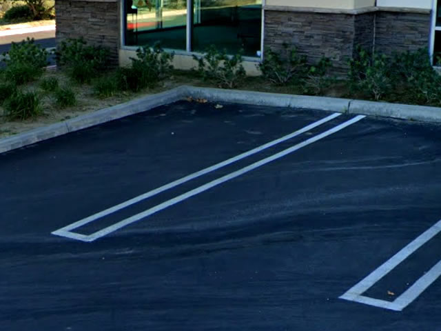 Asphalt sealcoating Fresno California